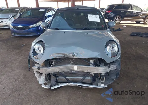 2019 Mini Convertible Cooper из США, поврежденный, VIN WMWWG5C58K3F79489